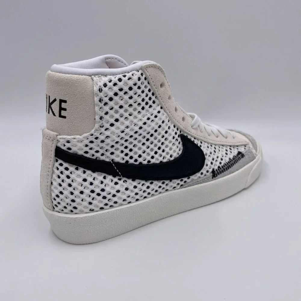 Nike Blazer Mid '77 Black / White Womens Shoes